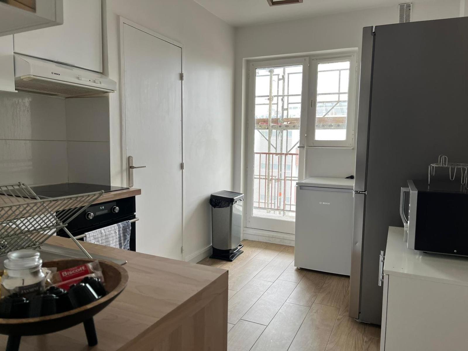 Elegant 3 Pieces Proche Paris La Defense Apartment *