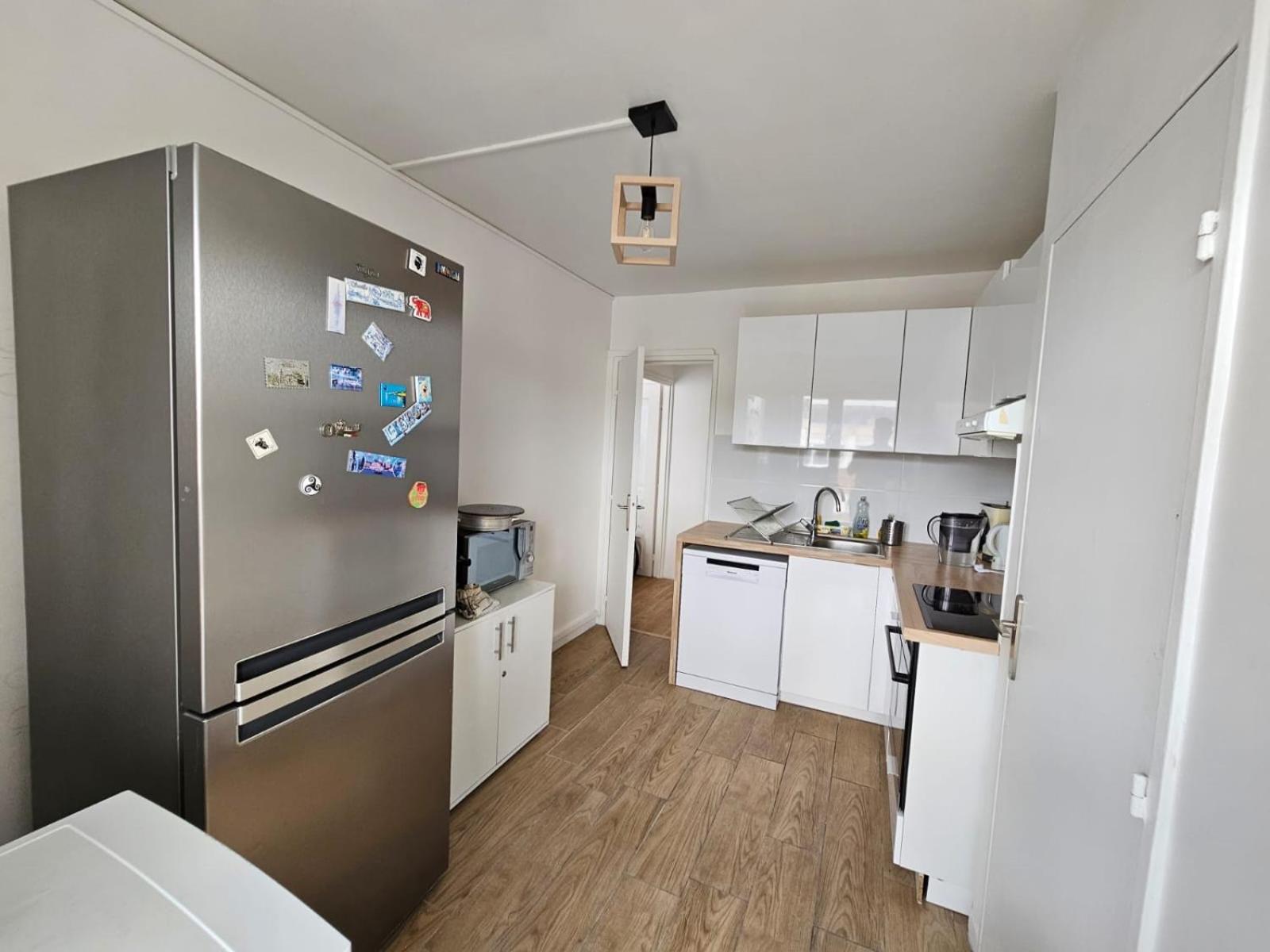 Elegant 3 Pieces Proche Paris La Defense Apartment