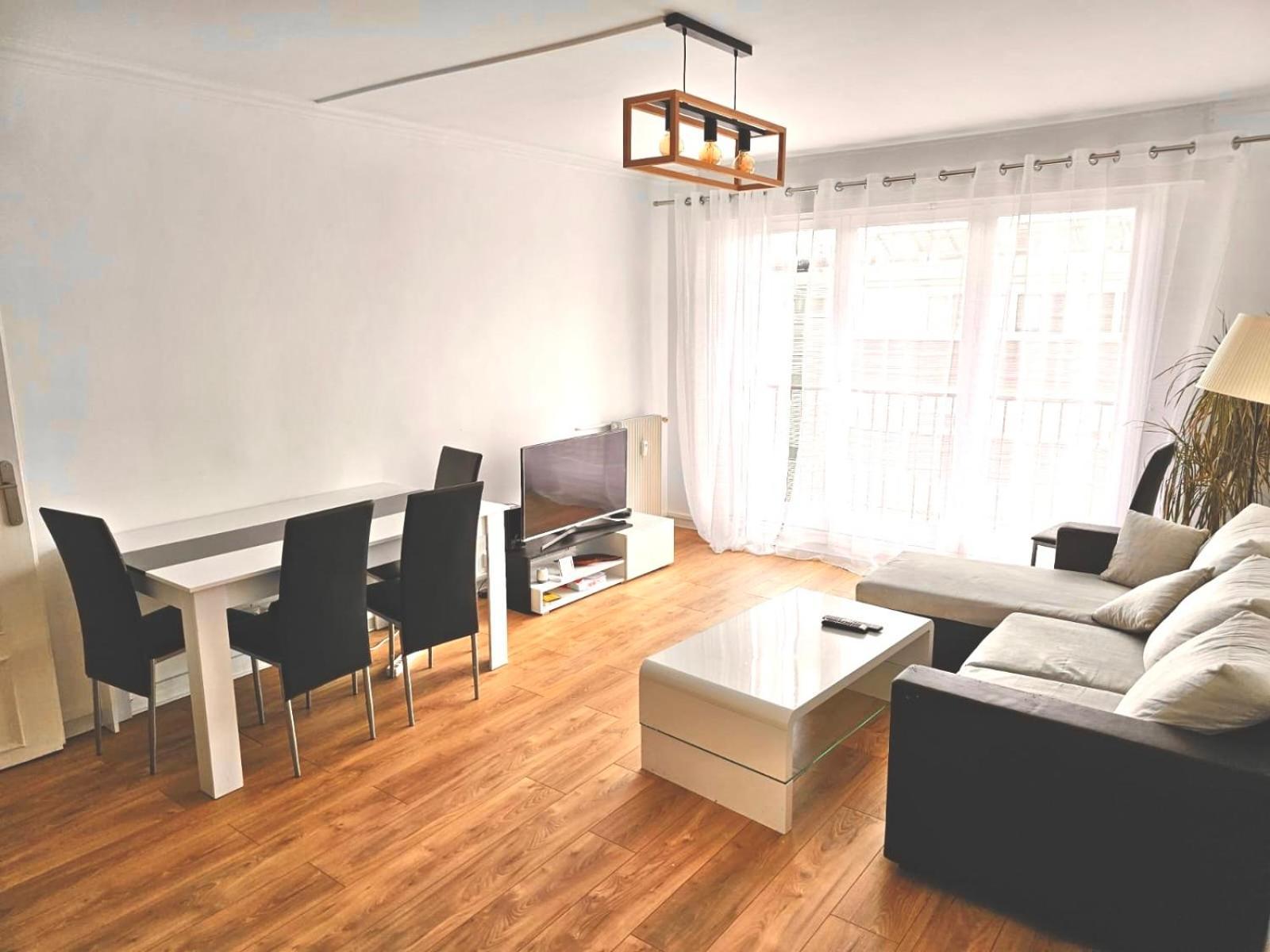 Apartment Elegant 3 Pieces Proche Paris La Defense *