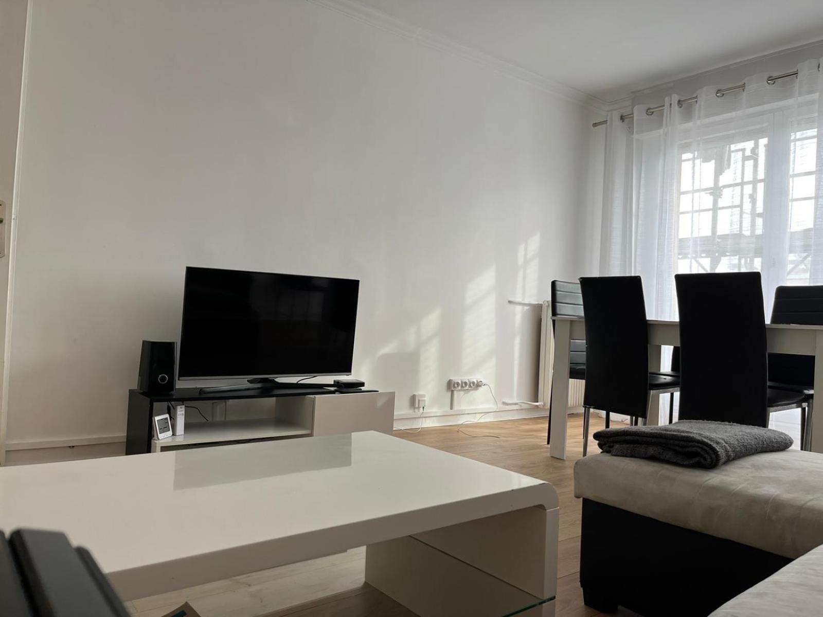 Elegant 3 Pieces Proche Paris La Defense