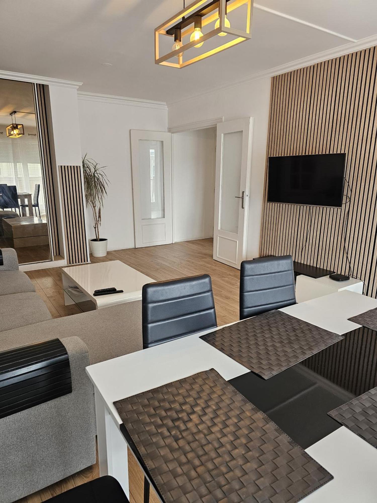 Elegant 3 Pieces Proche Paris La Defense Apartment Bezons